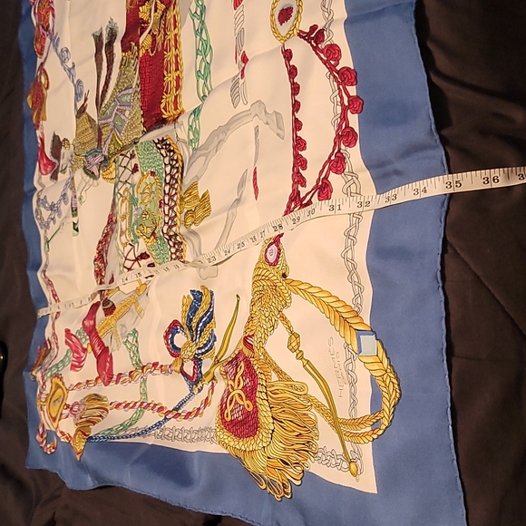 Vintage Hermes scarf - Picture 8 of 8